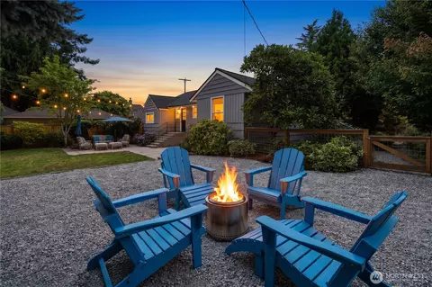 11202 Marine View Dr SW, Seattle, WA 98146