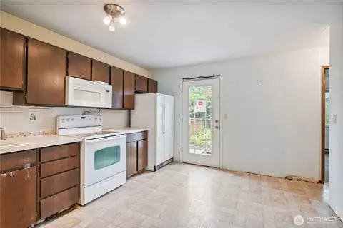 3257 Pine St, Longview, WA 98632 photo 9