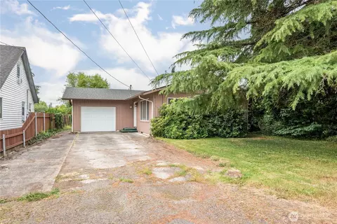 3257 Pine St, Longview, WA 98632 photo 2