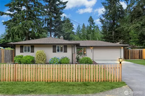 18851 SE 244th Pl, Covington, WA 98042