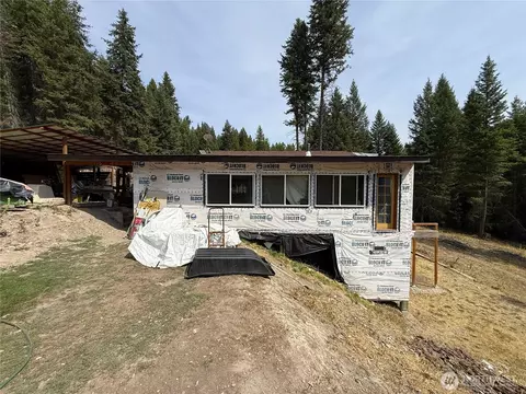 154 W Cougar Creek Rd, Wauconda, WA 98859
