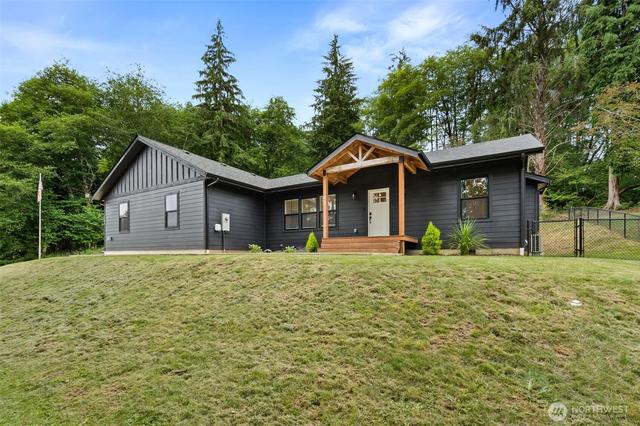 763 Harrison Ave, Raymond, WA 98577