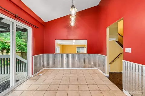 Dining - 811 5th Dr, Sultan, WA 98294 photo 1 of 1