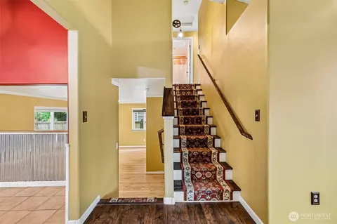 Entry Way - 811 5th Dr, Sultan, WA 98294 photo 1 of 1