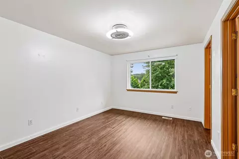 Bedroom - 811 5th Dr, Sultan, WA 98294 photo 2 of 6