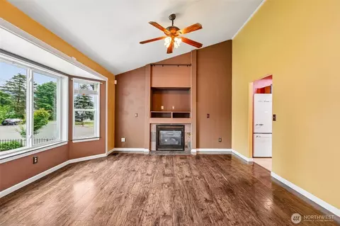 Living - 811 5th Dr, Sultan, WA 98294 photo 1 of 5
