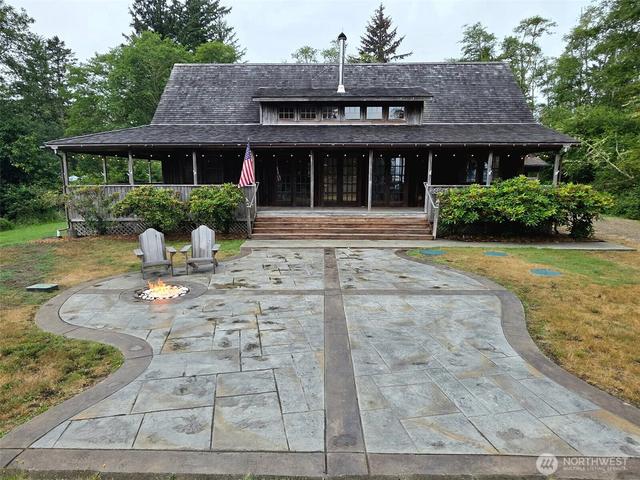 33811 Territory Rd, Oysterville, WA 98641