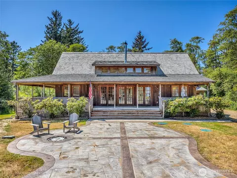 33811 Territory Rd, Oysterville, WA 98641