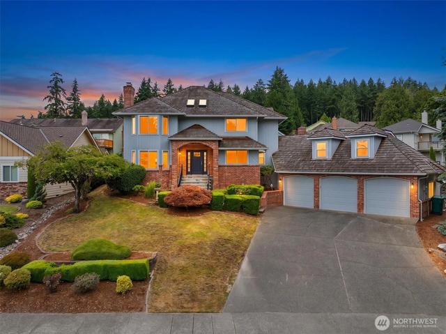 10512 SE 302nd St, Auburn, WA 98092