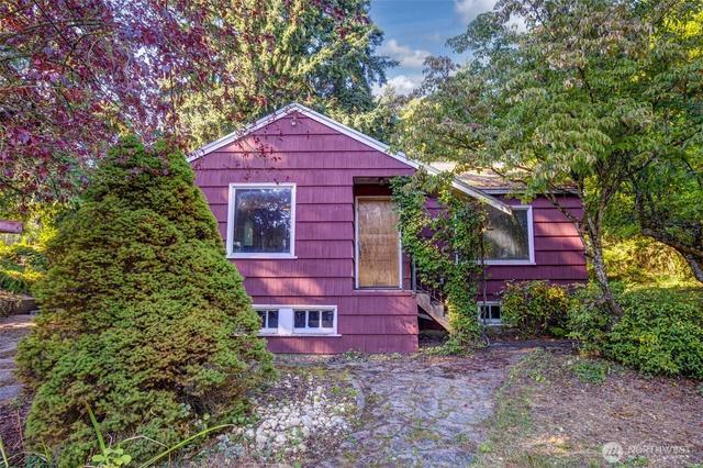 12015 8th St S, Seattle, WA 98168