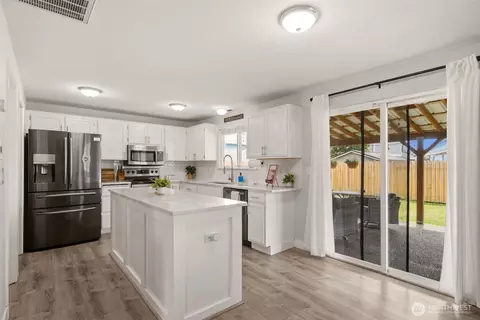 Kitchen - 1104 201st St E, Spanaway, WA 98387 photo 1 of 5