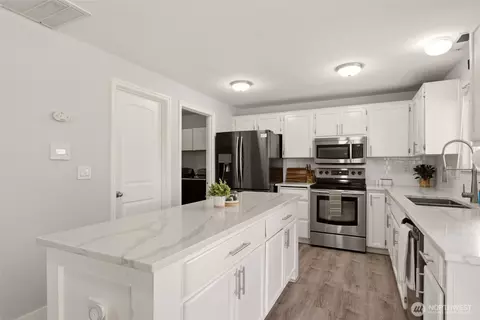 Kitchen - 1104 201st St E, Spanaway, WA 98387 photo 4 of 5