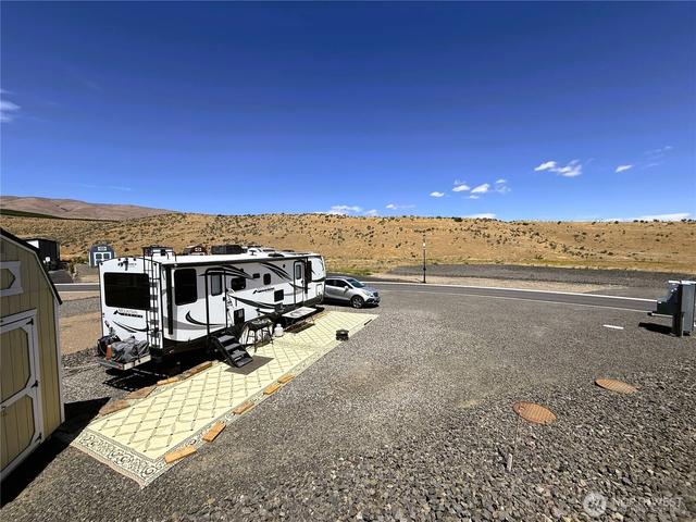 1769 Naches Wenas Rd #140, Selah, WA 98942