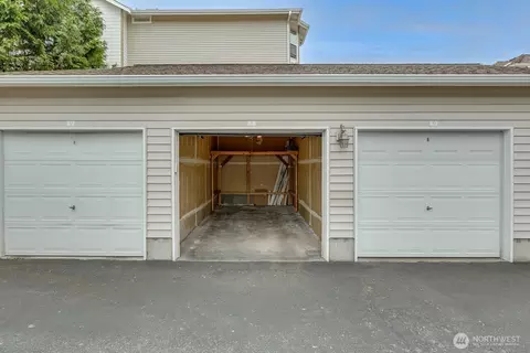 Exterior - 10025 9th Ave W #C302, Everett, WA 98204 photo 4 of 7