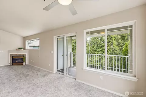 Living - 10025 9th Ave W #C302, Everett, WA 98204 photo 4 of 7