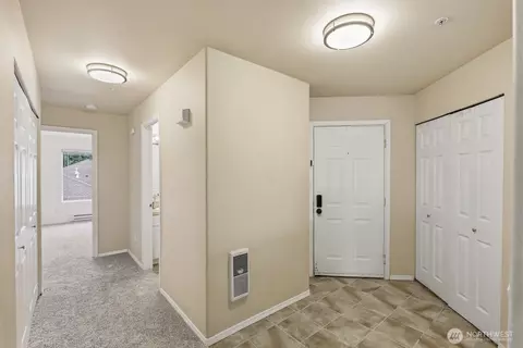Entry Way - 10025 9th Ave W #C302, Everett, WA 98204 photo 3 of 3