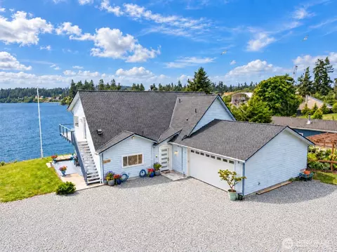 5341 S Bercot Rd, Freeland, WA 98249