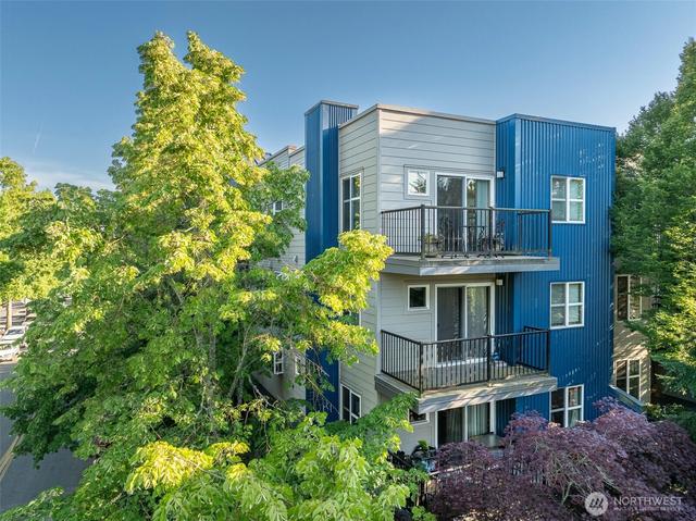 12345 Roosevelt Way NE #310, Seattle, WA 98125