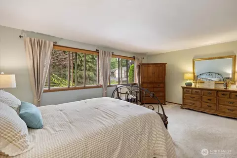 Bedroom - 9806 NE 197th St, Bothell, WA 98011 photo 4 of 4