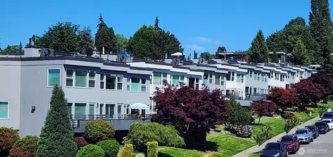 10108 NE 63rd St, Kirkland, WA 98033