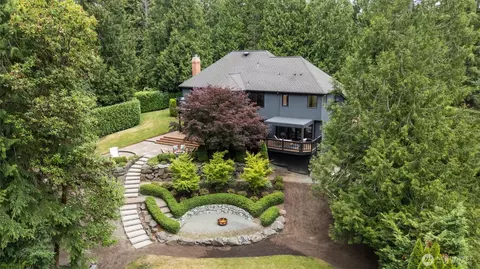 1017 221st Ave SE, Sammamish, WA 98075
