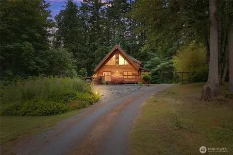 31116 Webster Rd E, Eatonville, WA 98328