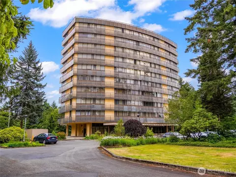 1910 Evergreen Park #602, Olympia, WA 98502