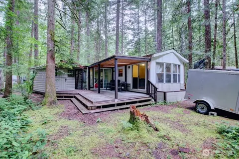 232 Schinn Canyon Dr, Deming, WA 98244
