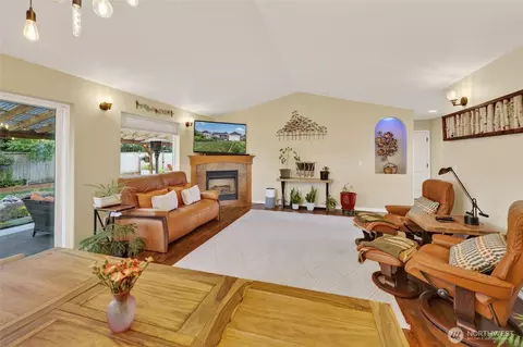 Living - 162 E Cobblestone Ln, Sequim, WA 98382 photo 1 of 1
