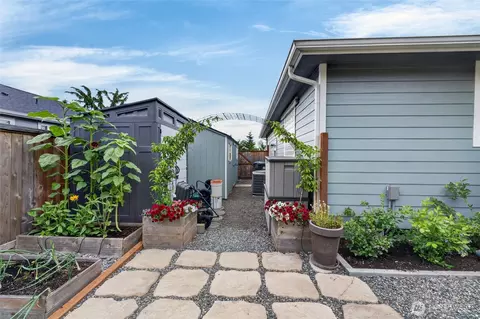Exterior - 162 E Cobblestone Ln, Sequim, WA 98382 photo 11 of 13