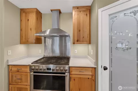 Kitchen - 162 E Cobblestone Ln, Sequim, WA 98382 photo 3 of 5