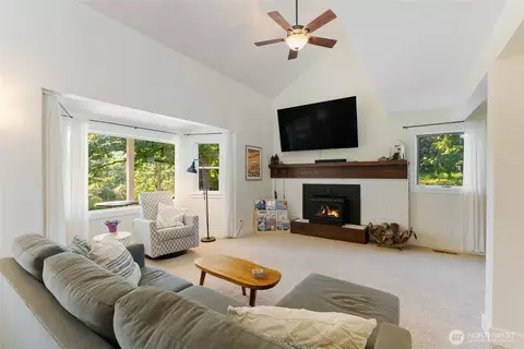 Living - 7096 Oat Coles Rd, Everson, WA 98247 photo 2 of 2