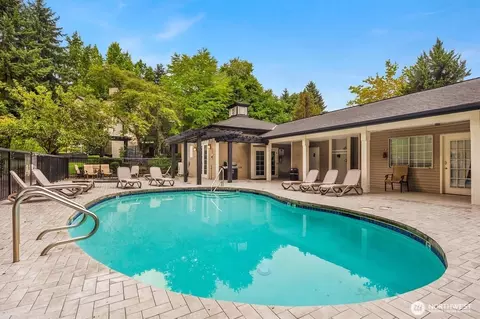 929 3rd Ave #F301, Kirkland, WA 98033