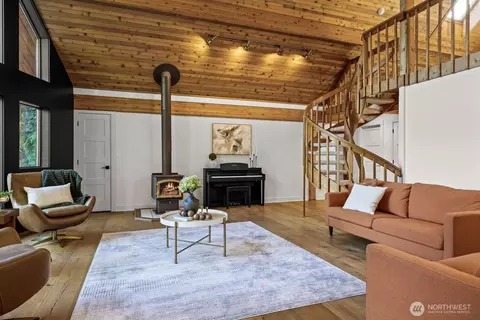 Living - 23602 Keating Rd, Orting, WA 98360 photo 4 of 5