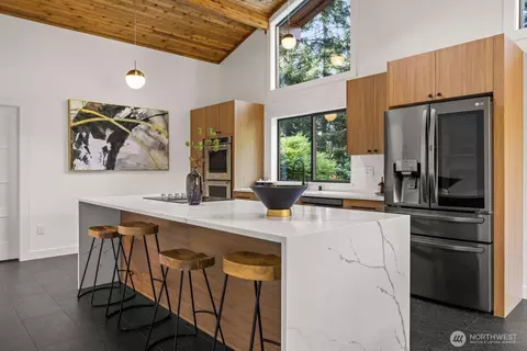 Kitchen - 23602 Keating Rd, Orting, WA 98360 photo 1 of 2
