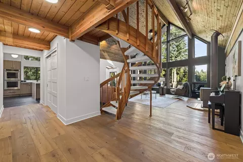 Entry Way - 23602 Keating Rd, Orting, WA 98360 photo 2 of 5