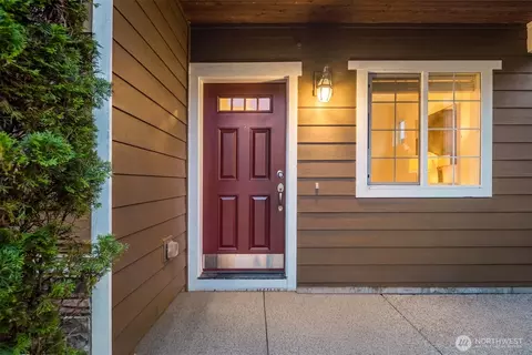 Entry Way - 4135 240th Pl SE, Bothell, WA 98021 photo 5 of 5
