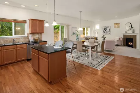 Kitchen - 4135 240th Pl SE, Bothell, WA 98021 photo 4 of 4
