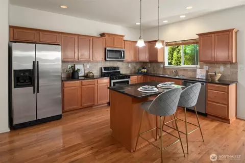 Kitchen - 4135 240th Pl SE, Bothell, WA 98021 photo 1 of 4