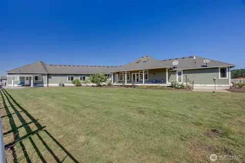 Exterior - 4926 268th St E, Spanaway, WA 98387 photo 3 of 7