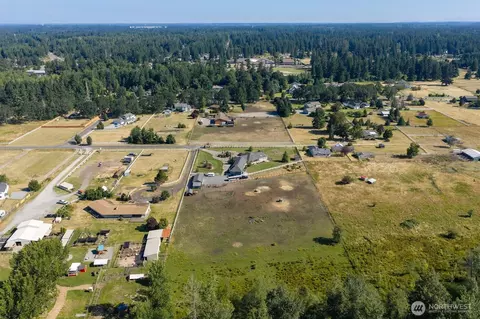 View/Area - 4926 268th St E, Spanaway, WA 98387 photo 4 of 7