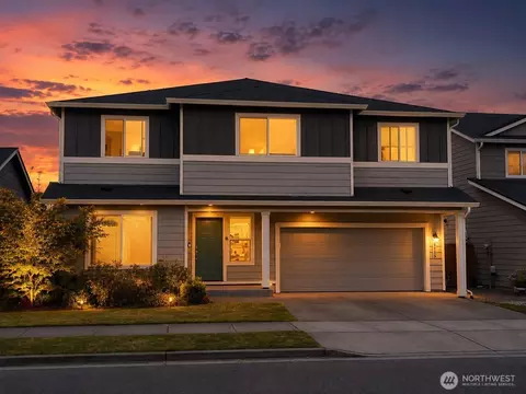 9135 Silverspot Dr SE, Tumwater, WA 98501