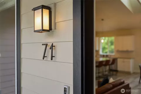 71 E Connemara Way, Shelton, WA 98584