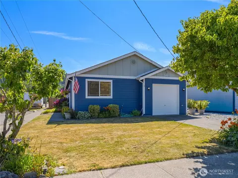 Exterior - 402 Factory St SE, Orting, WA 98360 photo 1 of 5