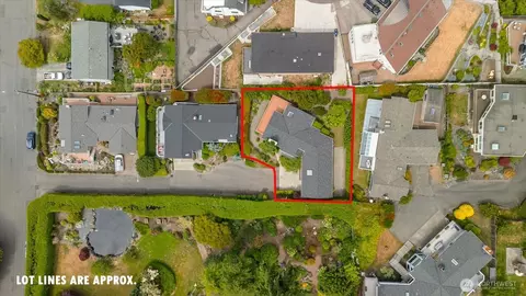 View/Area - 809 Spruce Pl, Edmonds, WA 98020 photo 3 of 5