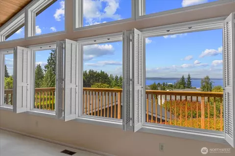 Other - 809 Spruce Pl, Edmonds, WA 98020 photo 2 of 8