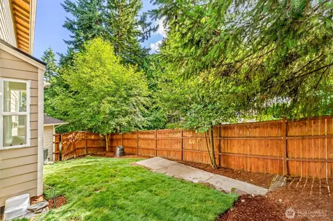 Exterior - 18121 129th Pl NE, Bothell, WA 98011 photo 5 of 5
