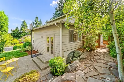 Exterior - 18121 129th Pl NE, Bothell, WA 98011 photo 3 of 5
