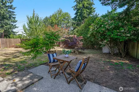 Exterior - 4711 Colby Ave, Everett, WA 98203 photo 3 of 6