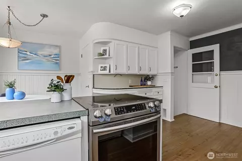 Kitchen - 4711 Colby Ave, Everett, WA 98203 photo 3 of 3